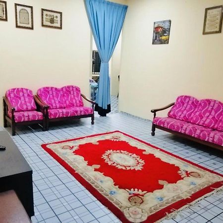 Homestay Bandar Pekan - Musleem Preferred Dış mekan fotoğraf