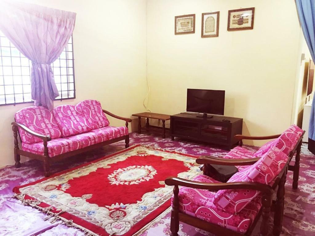 Homestay Bandar Pekan - Musleem Preferred Dış mekan fotoğraf